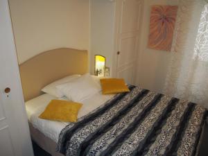 Hotels Hotel Du Croise : photos des chambres