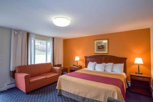 Deluxe Single Room room in Monticello Inn- Framingham/ Boston