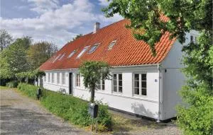 Three-Bedroom Holiday Home In Faaborg - Brunshuse