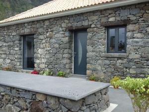 Cottage Quinze & Apartment with Swimming pool