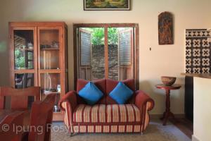 Villa Gold