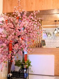 Louis Hotel - Bui Vien Walking Street