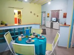 Calme Villa - 圣罗斯