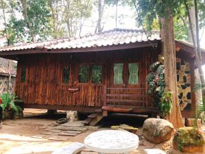 คุ้งน้ำ รีสอร์ท นครนายก