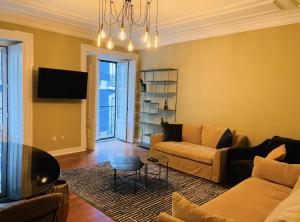 Charming 4 bedroom apartment in Chiado