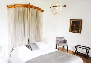 Hotels Chateau - Hotel Le Sallay : photos des chambres