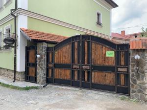 Pansion Old Town Guest House Kamianets-Podilskõi Ukraina