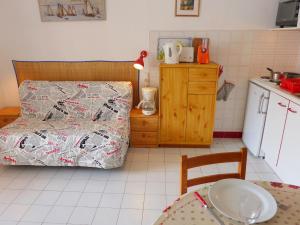 Apartment Aurore-4 by Interhome