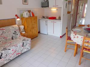Apartment Aurore-4 by Interhome