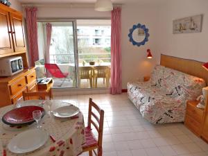 Apartment Aurore-4 by Interhome