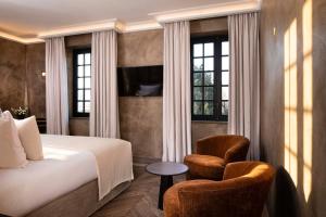Hotels Hotel Saint-Delis - La Maison du Peintre - Relais & Chateaux : photos des chambres