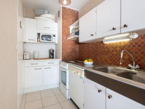 Apartment Port Maria-2 by Interhome