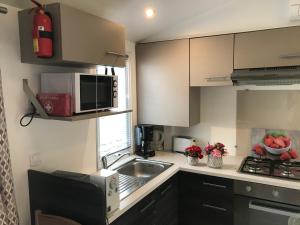 Maisons de vacances Mobil-home Camping au MATHES : photos des chambres