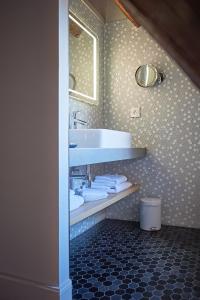 Hotels Relais & Chateaux La Maison Des Tetes : photos des chambres