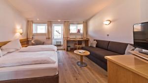 Superior Double Room room in Hotel Post