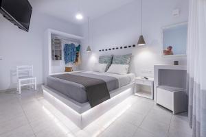 Gaia lux inn Milos Greece