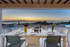 Green & Blue Villas - Villa Sa Rota - Sunset & Sea Views