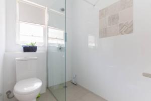 B5 Crawley Apartment 1 BRM & Sleepout near UWA