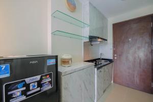 Cozy and Minimalist Studio Apartment @ Mustika Golf Residence By Travelio