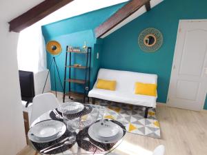 Appartements Appartement tout equipe a 100m du centre Thermal : photos des chambres
