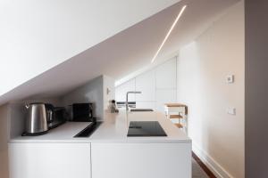 FLH Marquês Rooftop with Balcony