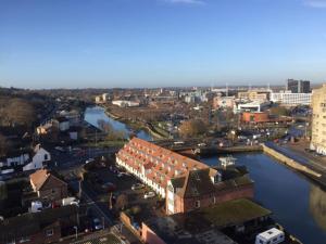 Toothbrush Apartments - Ipswich Waterfront South - Avalon Court