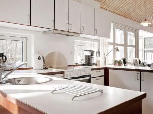 Modern Cedar Cottage near Beach - By Traum Ferienwohnungen