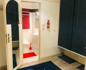 The Barts City Center - Self Check-in