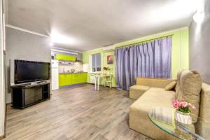 Apartments on Klovsky descent 20