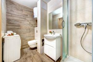 Apartments on Klovsky descent 20