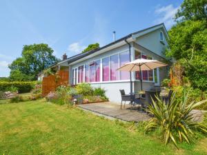 Peaceful Holiday Home in Saundersfoot with Garden