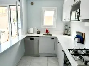 2 bedroom apartment in the old town, close to the beach - Ла-Эскала
