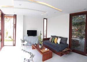 Casa moderna perto do mar