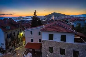 Apartments & Rooms Toni - Split