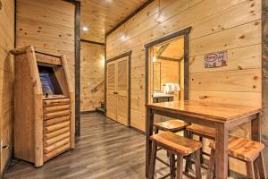 Luxe Cabin with Home Theater Less Than 2 Miles to Gatlinburg