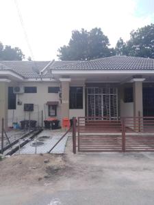 AK PERMATA HOMESTAY