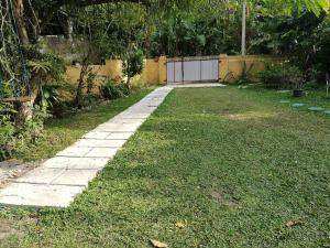 Dreams Garden Surf Lodge