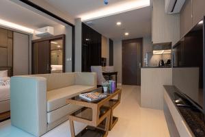 Panora Surin by Holy Cow, 1-BR, courtyard view