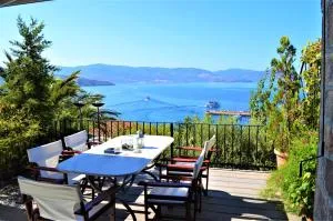 V. Molova, Molyvos, Lesvos - Mythimna