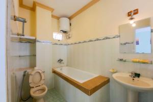 Suite Gia Đình Có Ban Công (Family Suite with Balcony)