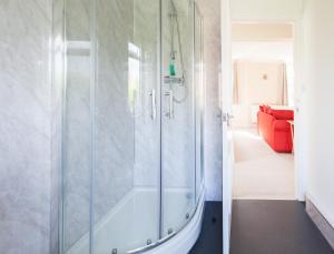 Toothbrush Apartments - Ipswich East - Cauldwell Ave