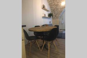 Appartements STUDIO TOUT EQUIPE : photos des chambres