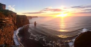 BallyV House: Private King Room with en-suite bathroom, breakfast, near Cliffs of Moher