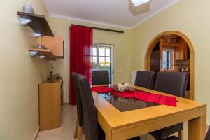 Villa Engiadina by ALGARVEMANTA