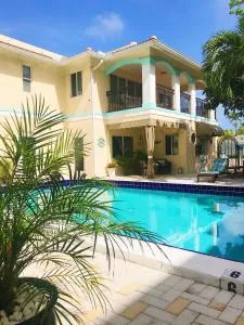 Beach Aqualina Apartments - لودرديل من سي