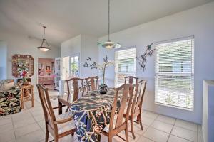 Custom-Built Kona Coast Home - Mins to Magic Sands