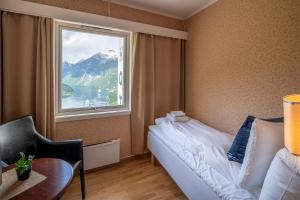 Single Room with Fjord View room in Hotel Utsikten - by Classic Norway Hotels