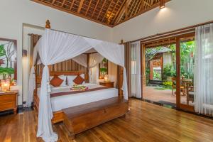 Graha Sandat Villas by Pramana Villas