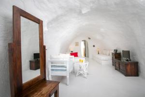 Alexander's Suites Santorini Greece