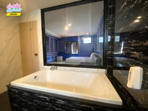 นั่งเล่นกันไหม รีสอร์ท SHA Plus